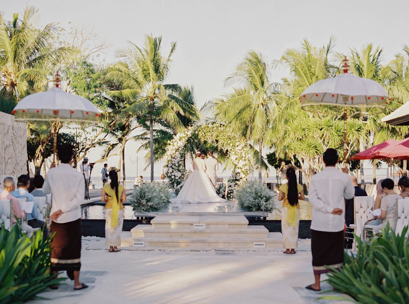 峇里島婚禮 Royal Santrian-STAGE-fine-art-film-wedding-海外