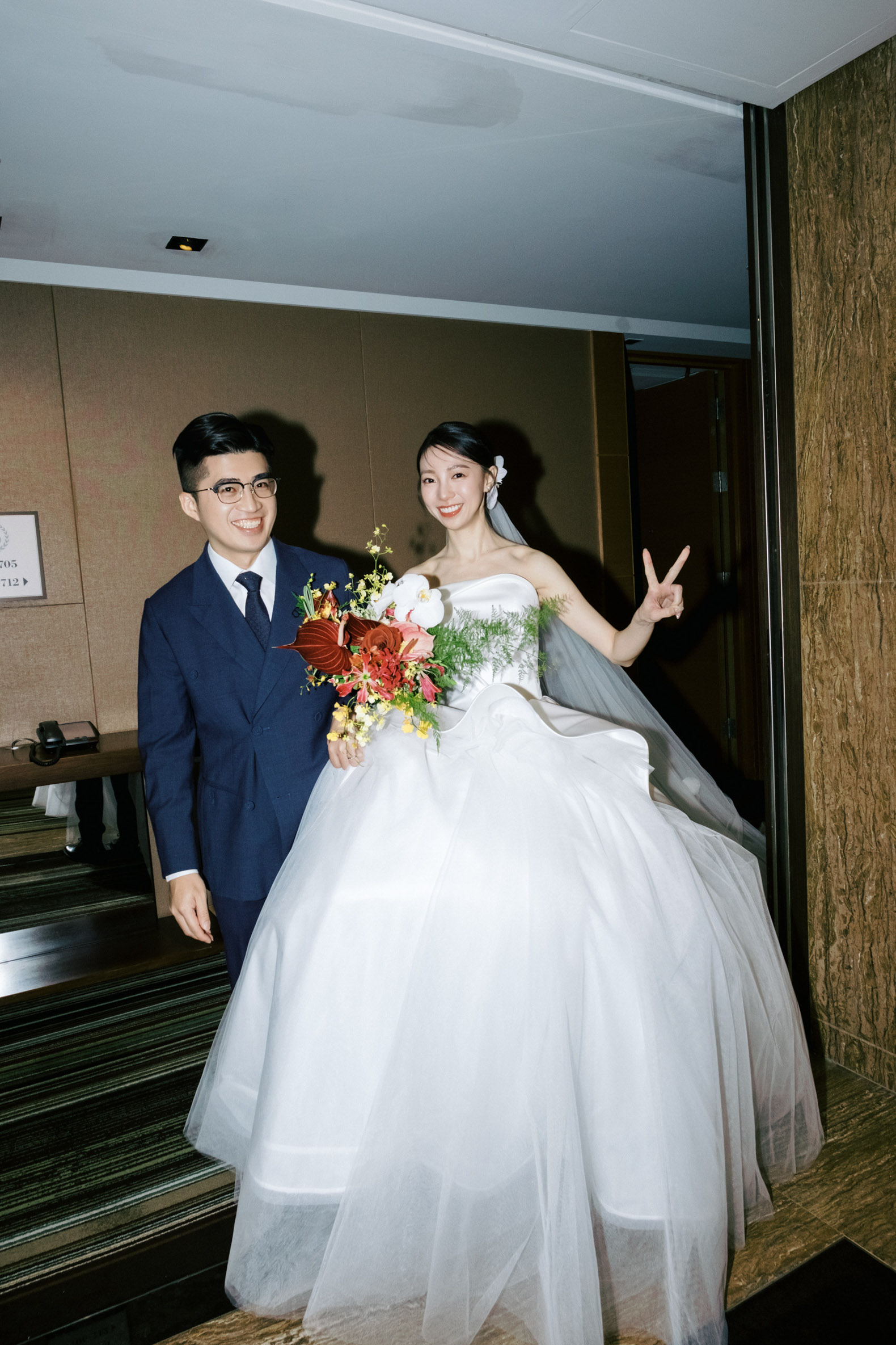 底片婚禮攝影 膠片婚禮 婚禮紀實攝影 顆粒感婚紗照 新娘視角拍攝 自然風婚禮