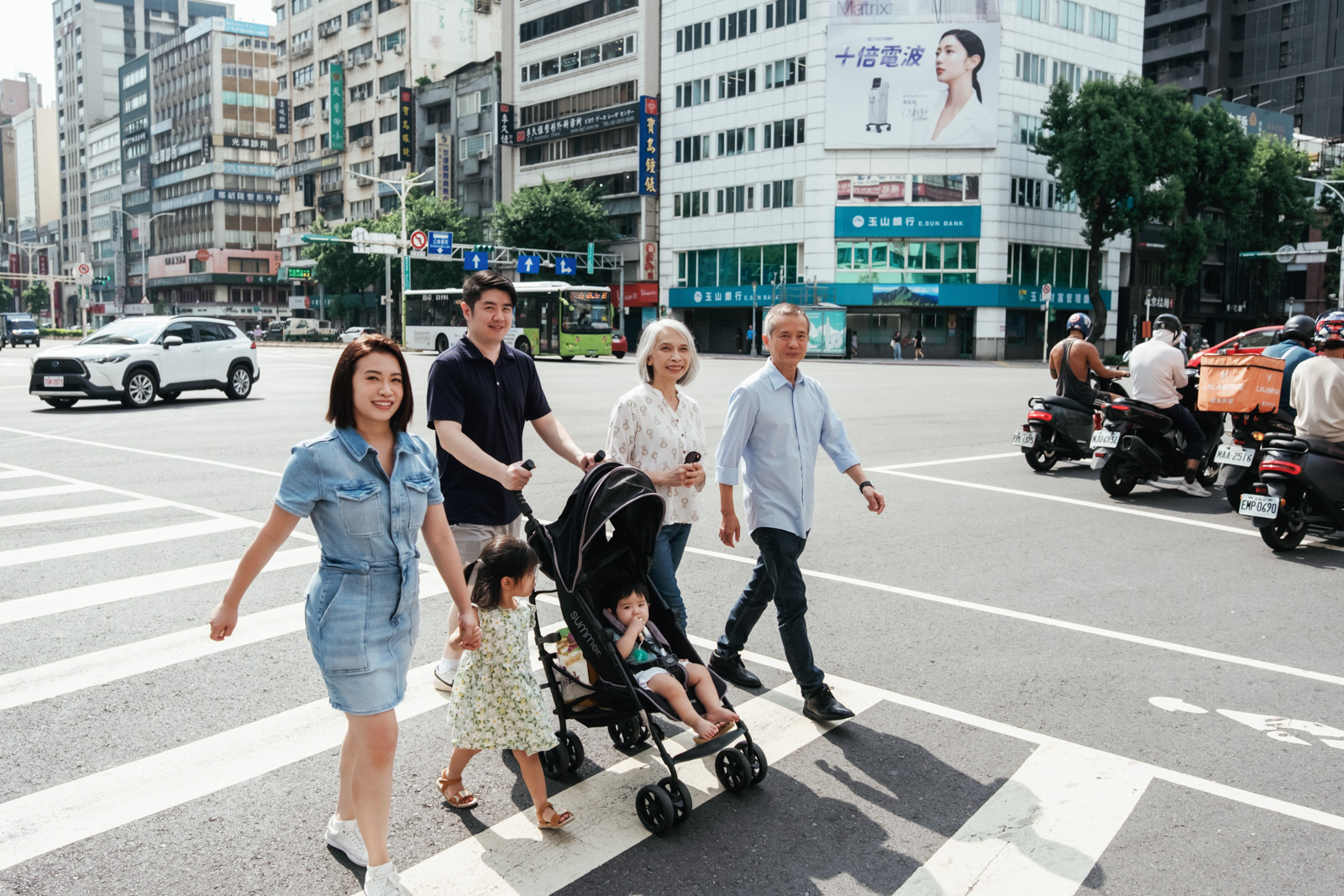 台北全家福 赤峰街 總監攝影師 Mark  Taipei Family Portraits
